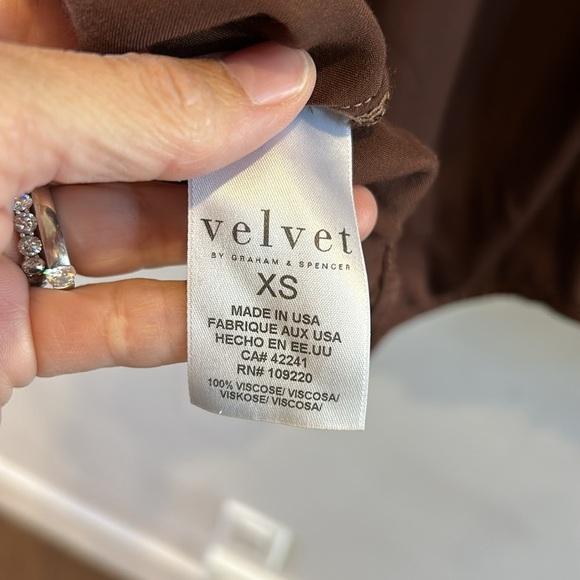 Velvet By Graham &  Spencer Leila Satin Puff Sleeve Top in Burlwood - Picture 6 of 8